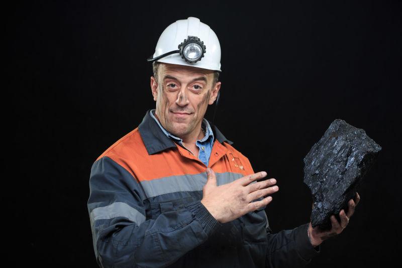 Hanson Burnette 工廠為解決嚴(yán)重的回程帶料問(wèn)題而安裝了 Martin? QB1? 清掃器（重型）